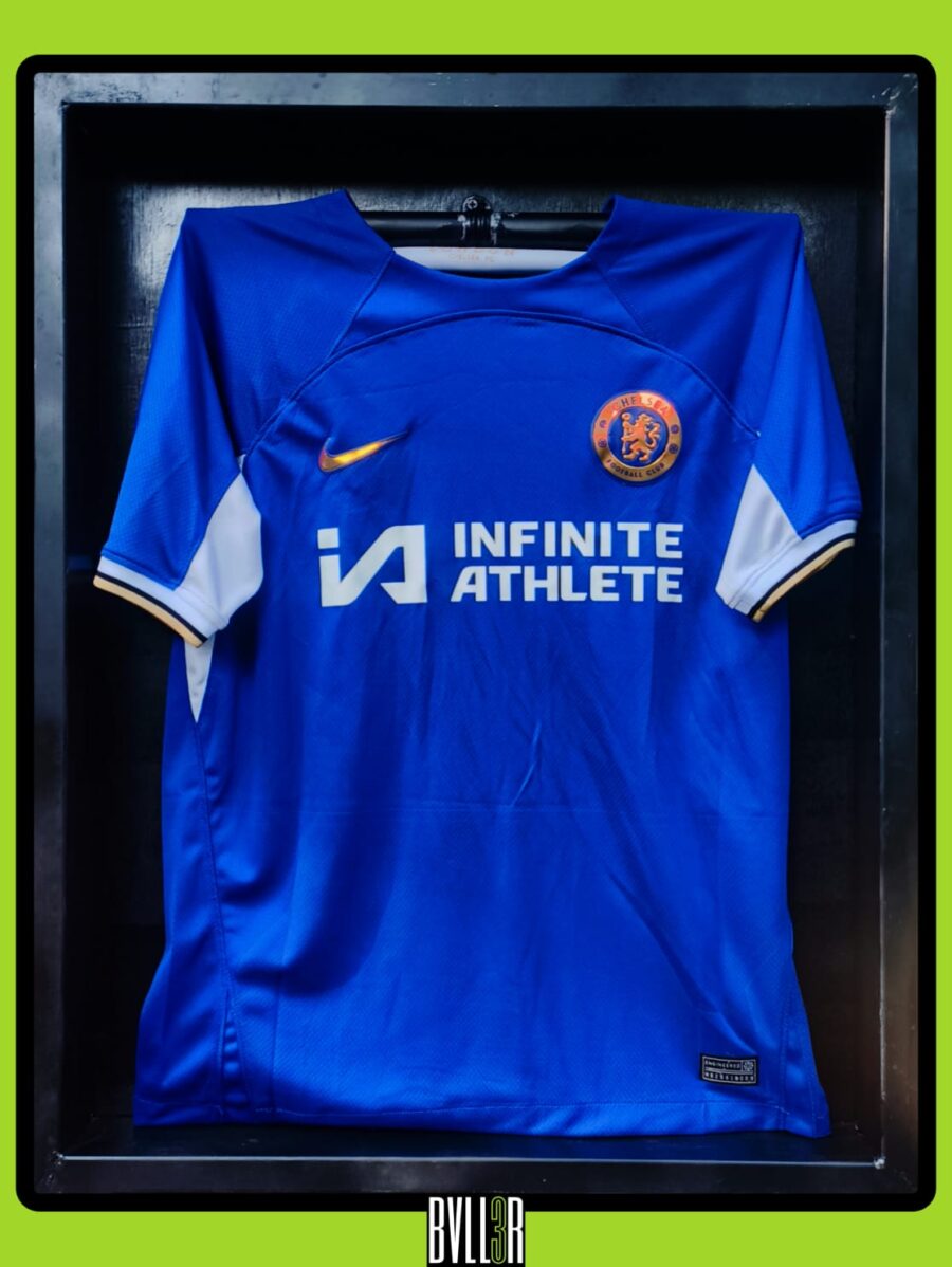 Cole Palmer Chelsea 2023/24 kit in BVLL3R's acrylic case, featuring match-worn look and holographic season recap of goals, penalties, and assists.